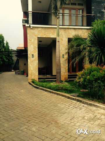77035191_5470abce04fce