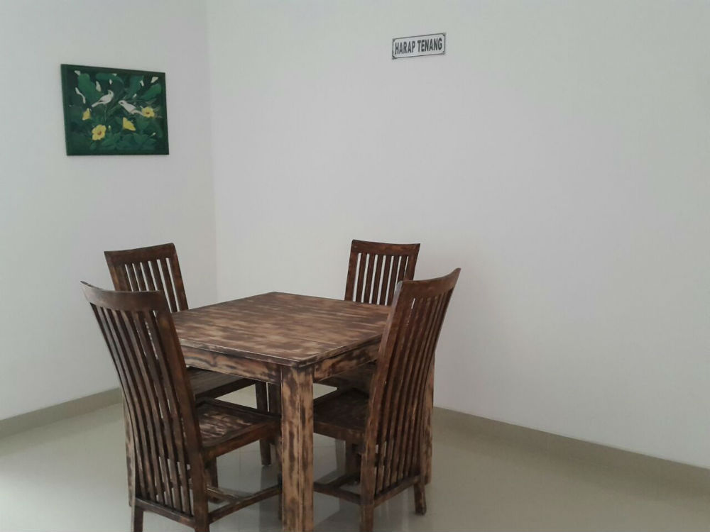 RUANG MAKAN LUAR