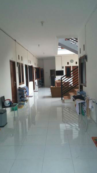Kost Wanita, parkir luas, Petukangan, Jakarta Selatan juga dekat Jakarta Barat