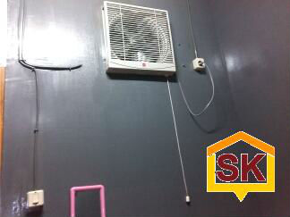 Kost Ac, Springbed, Kamar Mandi Luar, Kamar Mandi Dalam