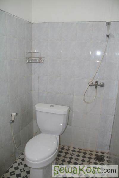Kost Eksklusif Suami-Istri, Karyawan/ti, Tomang Jakarta Barat.