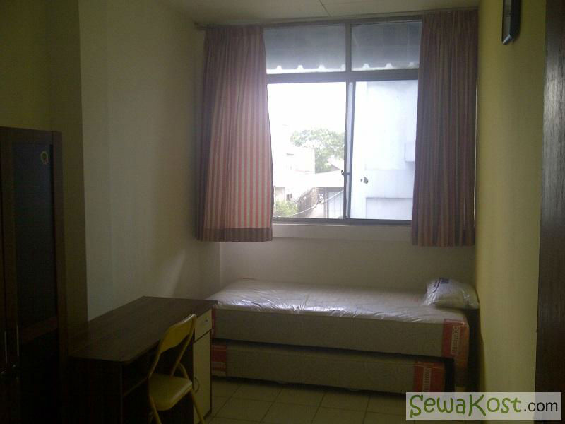 KOST WANITA/PRIA MURAH DAAN MOGOT-GROGOL