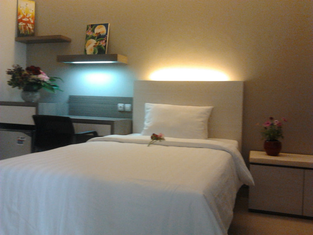 Single Bedroom 1