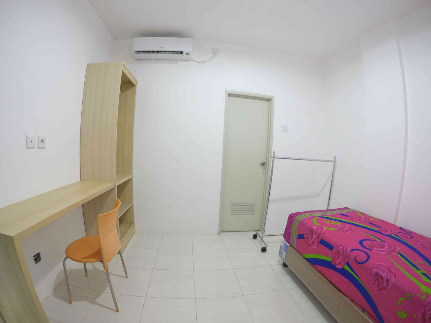 Dalam Kamar
