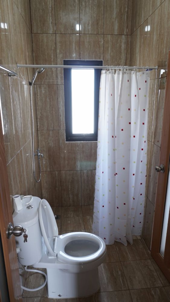 bathroom lt 2 rz