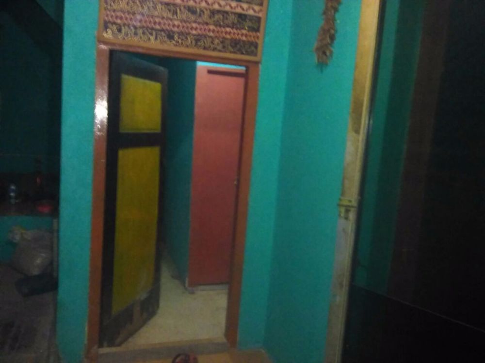 gerbang utama menuju kamar