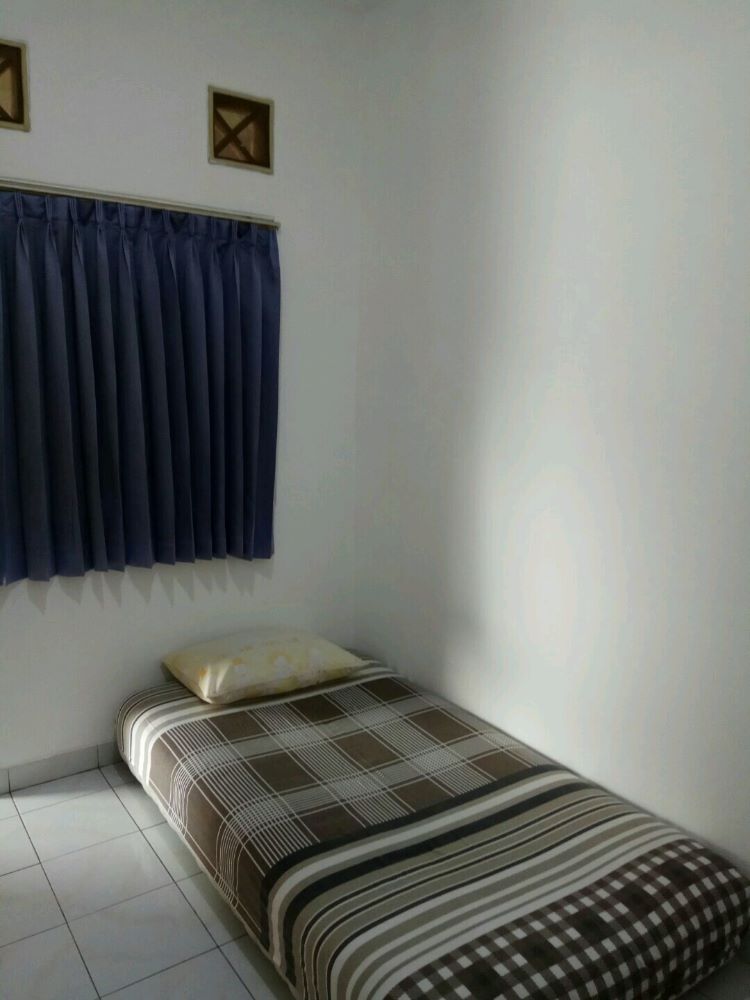 dalam kamar