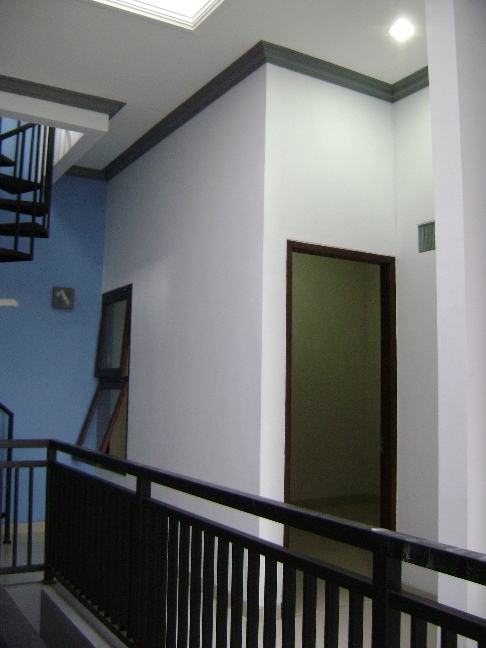Pintu kamar