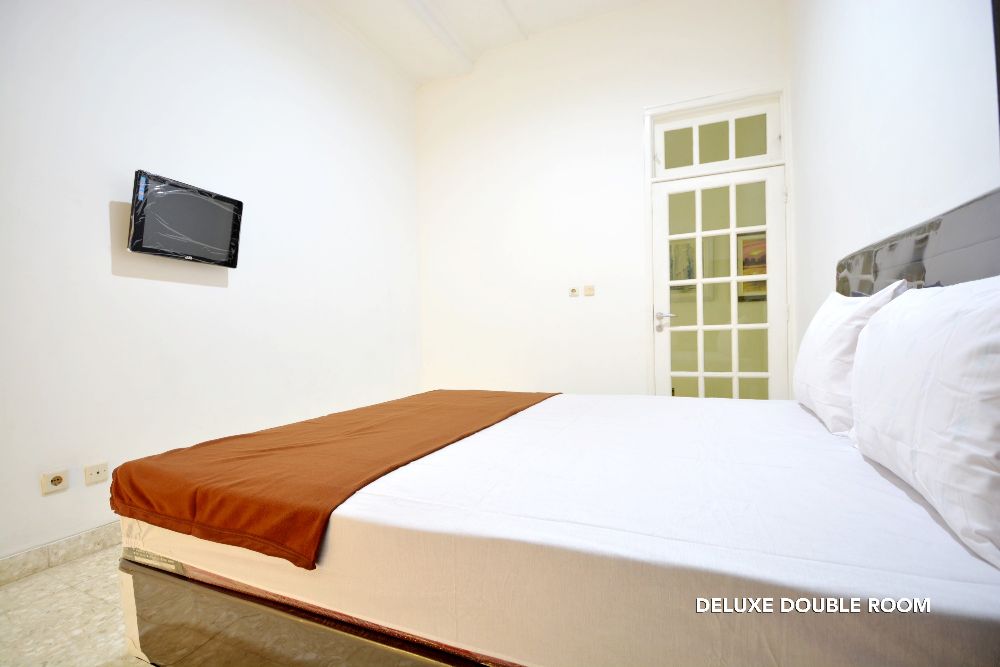 Deluxe Double Room (4)