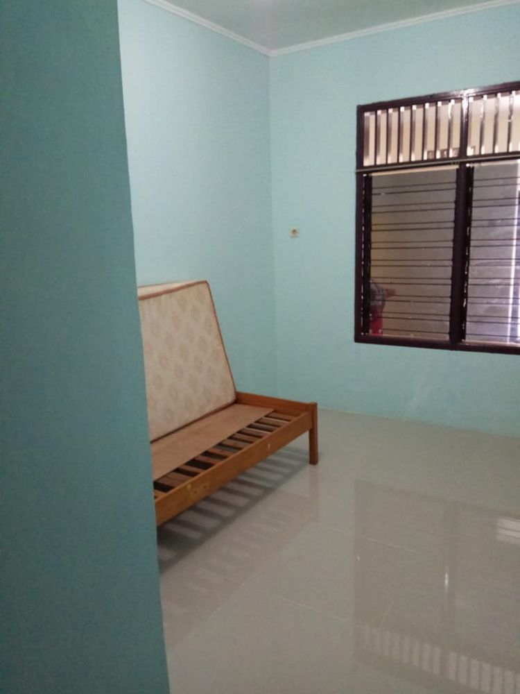 Kamar AC & Kamar Mandi Dalam