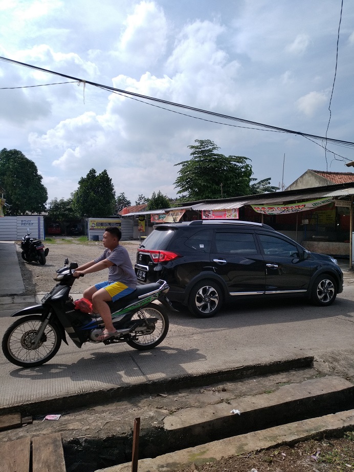 jalan Tembus 2 komplek perumahan