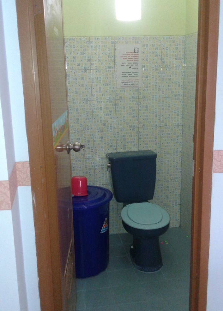 Kamar mandi yg luar 4 bh