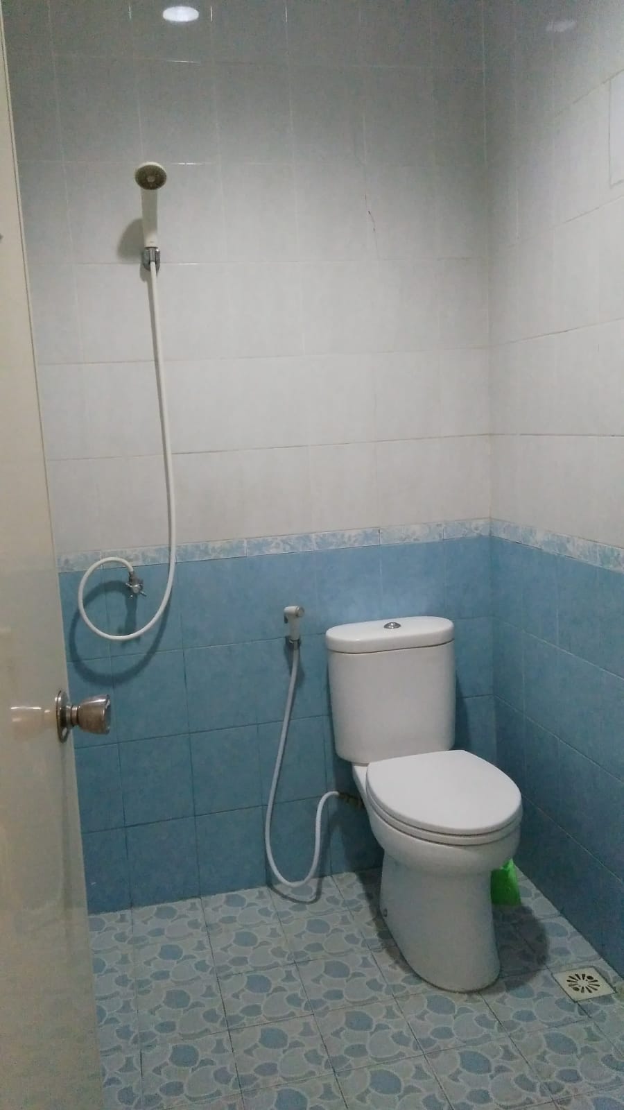 kamar mandi