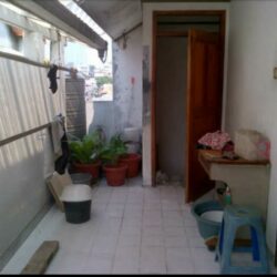 tempat jemuran lantai atas3
