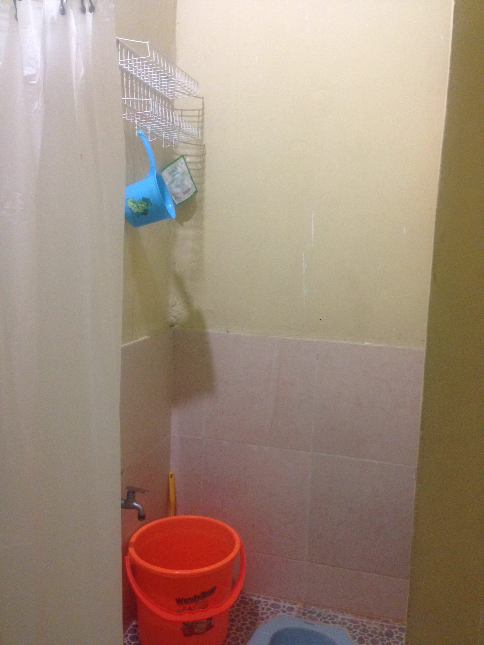 KOST KEZIA