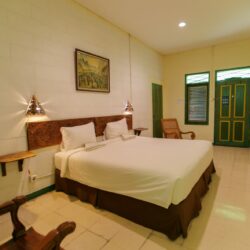 Kamar 04