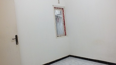 kmr tidur dgn konsep kamar sehat (jendela menghadap luar) dilengkapi dgn pintu dan jendela kmr tidur dgn konsep kamar sehat (jendela menghadap luar) dilengkapi dgn pintu dan jendela