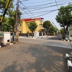 di komplek grand Galaxy, akses jalan 2 mobil, satpam 24 jam diawasi cctv di komplek grand Galaxy, akses jalan 2 mobil, satpam 24 jam diawasi cctv