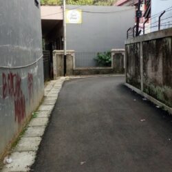 jalan masuk